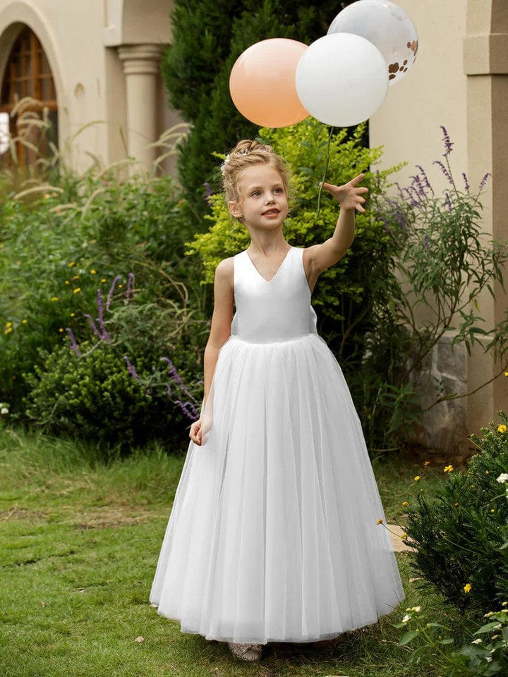 12m / White Sunnypetal Floor-Length V-Neck Sleeveless Tulle Flower Girl Dresses with Satin Bow