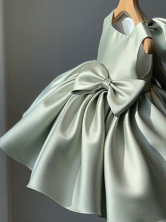 9m / Sage Green Sunnypetal Sleeveless Satin Square Neck Ball Gown Flower Girl Dresses With Bow Pleats