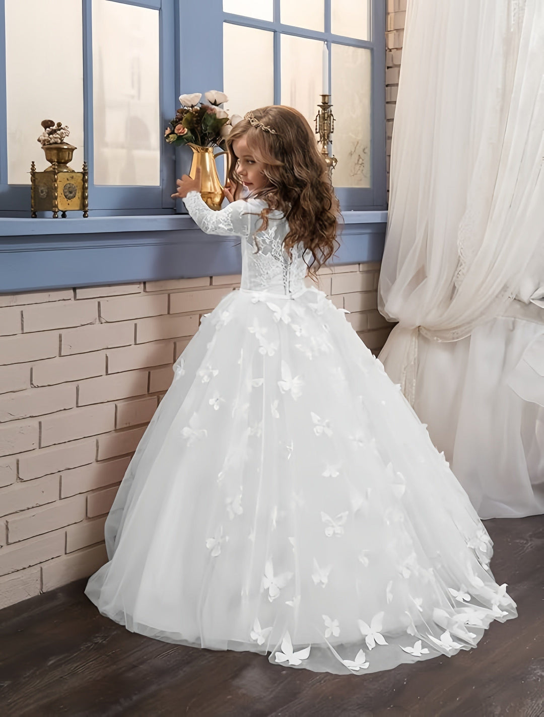 9m / White Sunnypetal Flower Girl Dress Lace Long Sleeves Floor-Length Ball Gown