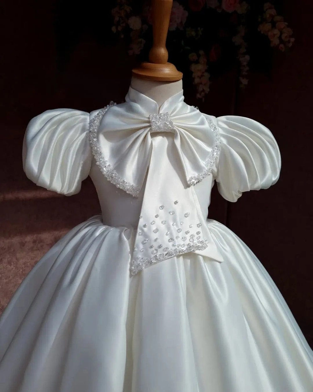 Sunnypetal Ball-Gown Ivory Satin Puff Sleeves High Neck Flower Girl Dress With Bow