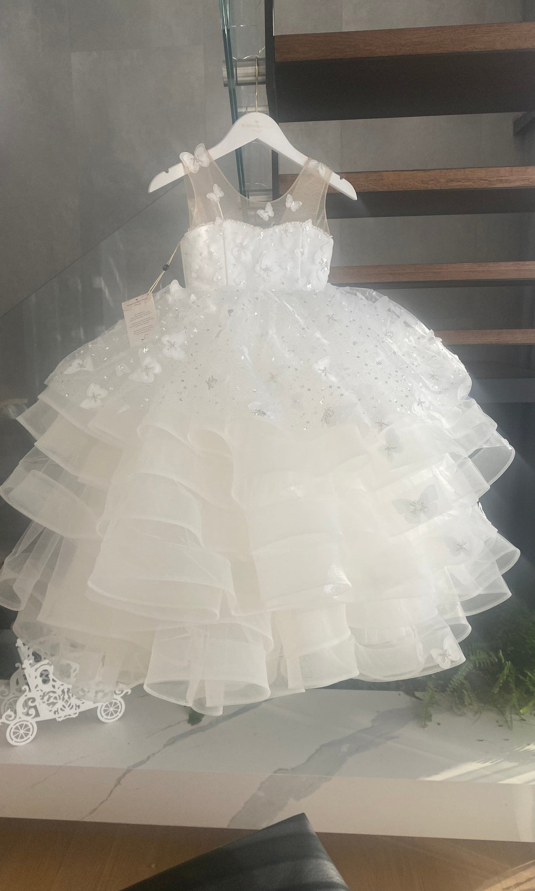 Sunnypetal Ball Gown Kids Tulle Sequins Jewel Lace Flower Girl Dress With 3D Butterfly