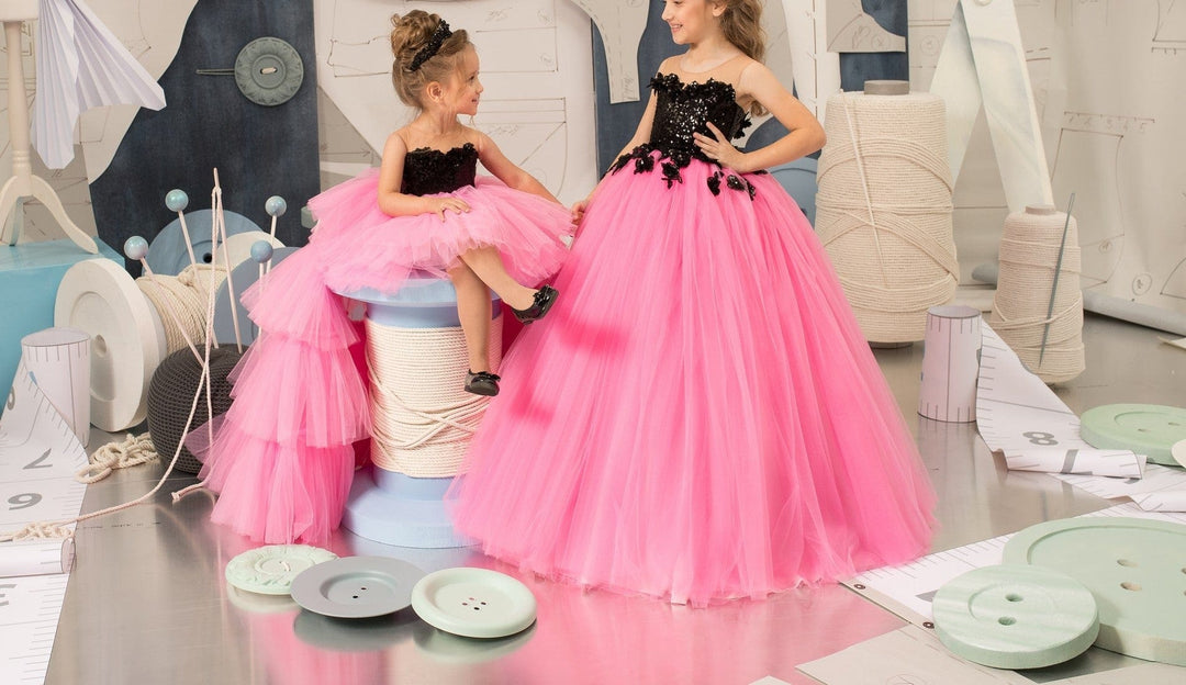 Sunnypetal Black Sequins Sleeveless Flower Girl Dresses Long Pink Tulle Ball Gowns