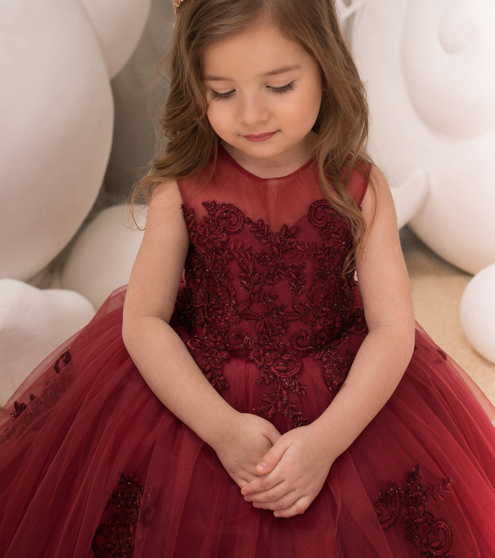 Sunnypetal Burgundy Puffy Tulle Flower Girl Dresses Lace Appliques Sleeveless Kids Ball-Gown