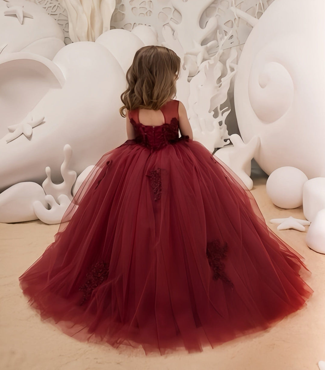 Sunnypetal Burgundy Puffy Tulle Flower Girl Dresses Lace Appliques Sleeveless Kids Ball-Gown