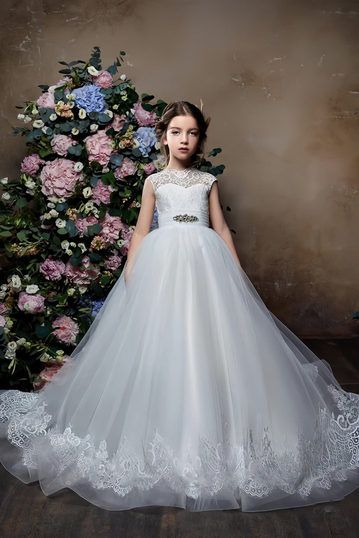 Sunnypetal Elegant White Tulle Flower Girl Dresses Sleeveless Lace Ruffles Dress With Train