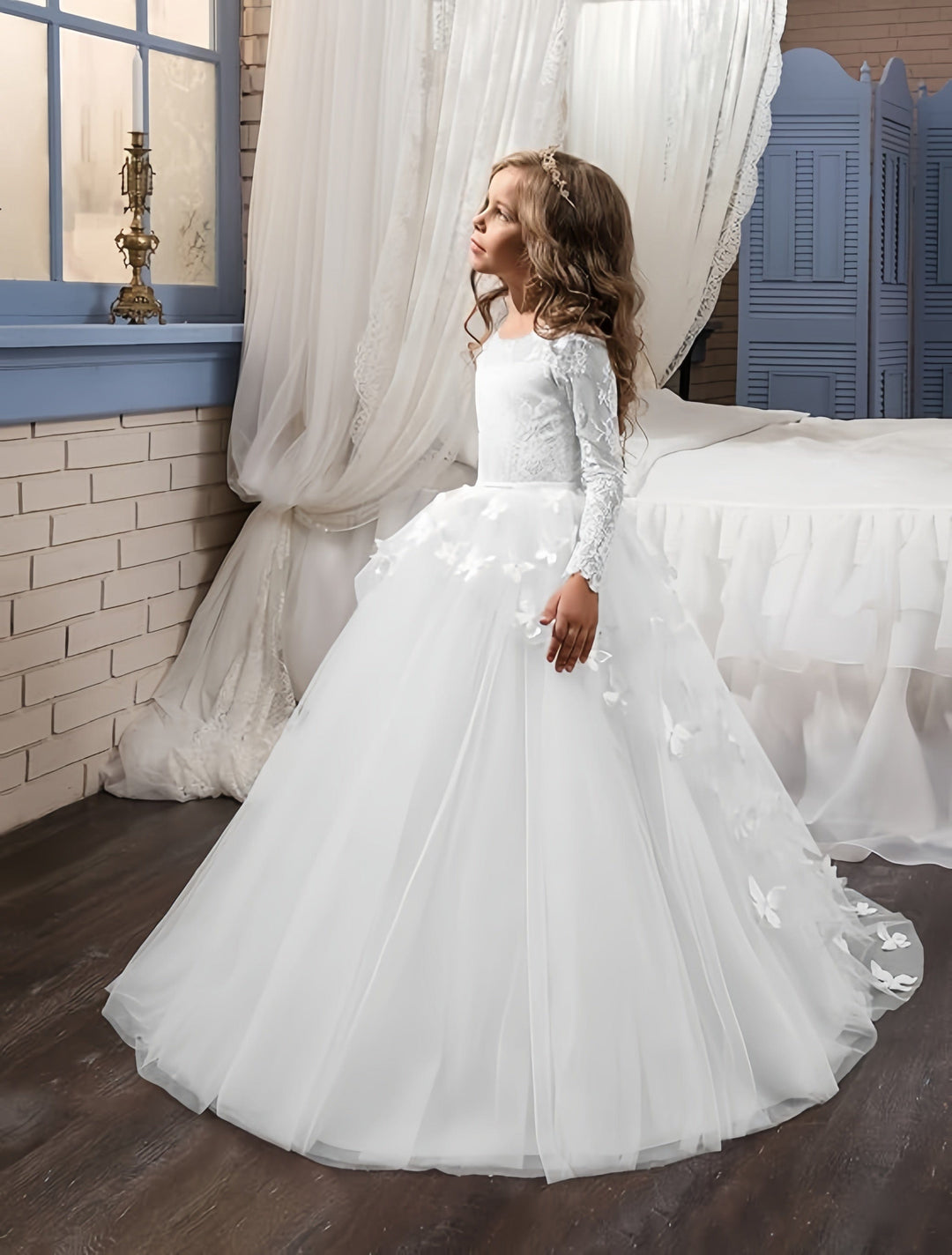 Sunnypetal Flower Girl Dress Lace Long Sleeves Floor-Length Ball Gown