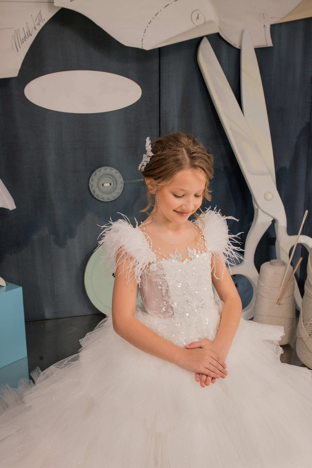 Sunnypetal Glitter Layered Tulle Flower Girl Dress Cap Sleeves Feather Pearls Sequins With Train