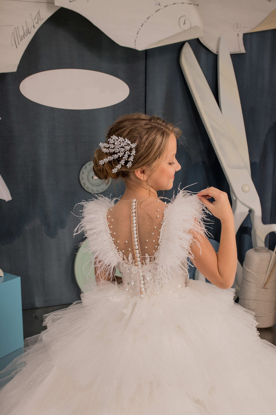 Sunnypetal Glitter Layered Tulle Flower Girl Dress Cap Sleeves Feather Pearls Sequins With Train