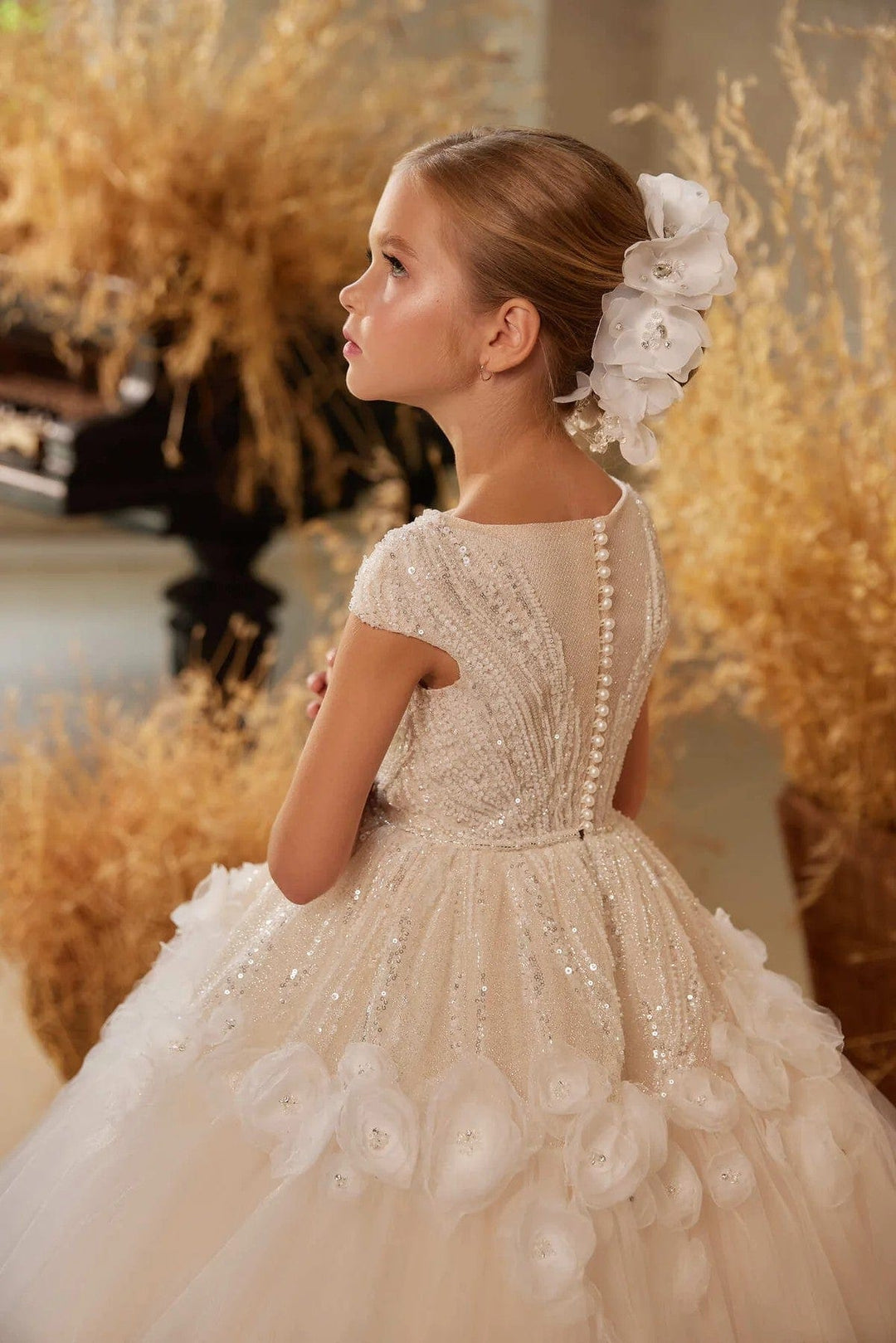 Sunnypetal Ivory Tulle Dress Sequins Bodice Short Sleeves Floral Flower Girl Dresses