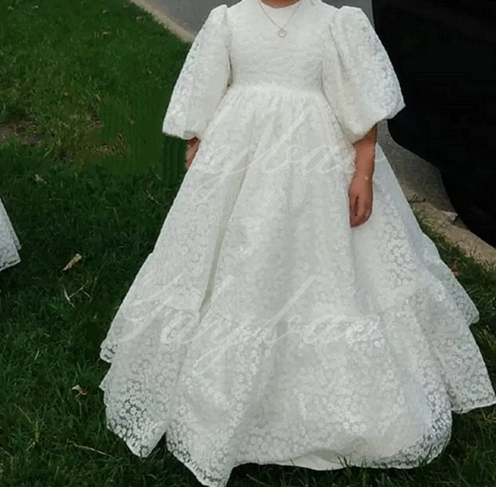 Sunnypetal Lace Flower Girl Dress Tulle White Half Sleeves Puffy Kids First Communion Ball Gowns