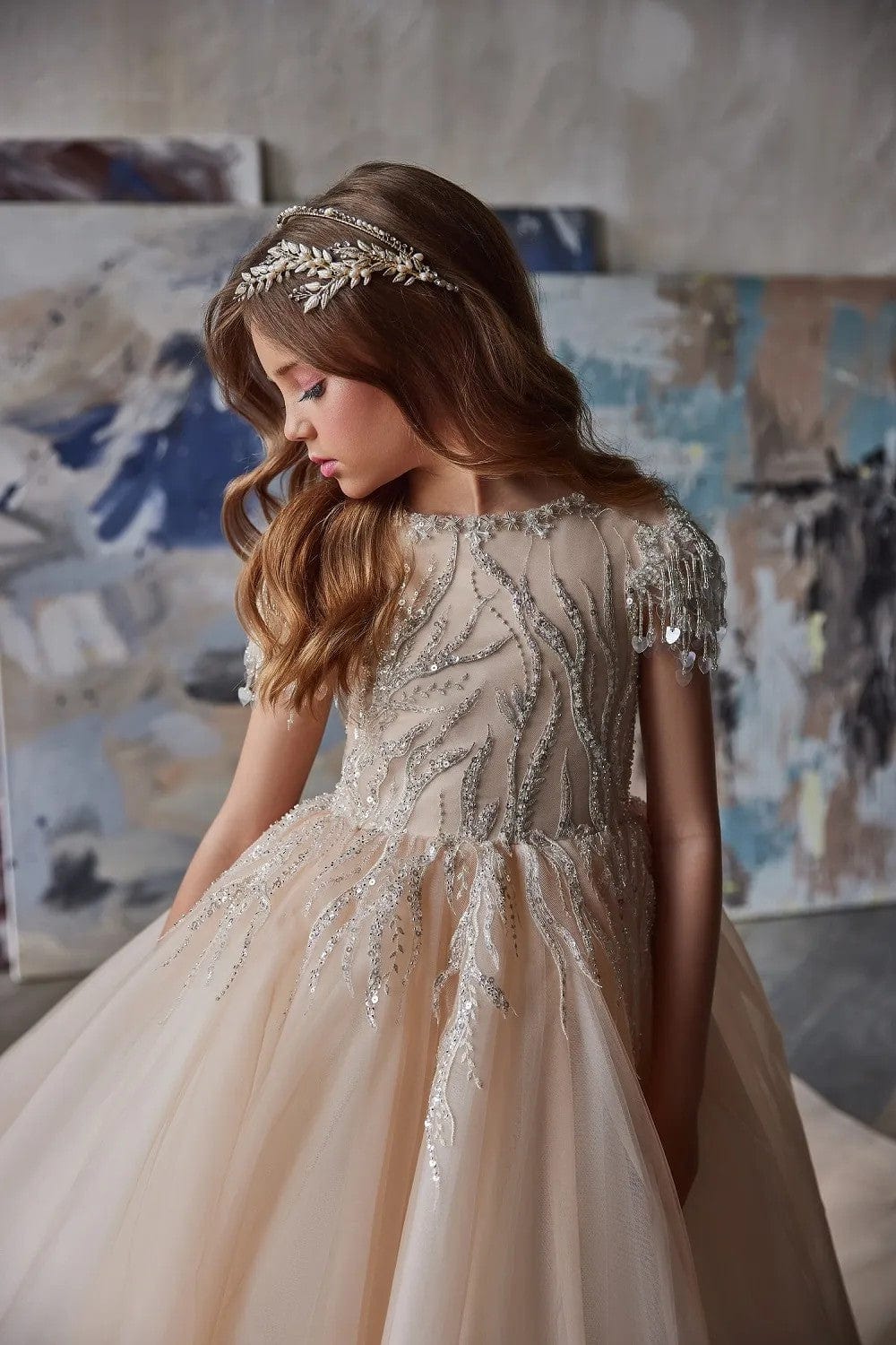 Sunnypetal Luxe Embellished Appliques Sequins Ball Gown Flower Girl Dresses for Formal Occasions