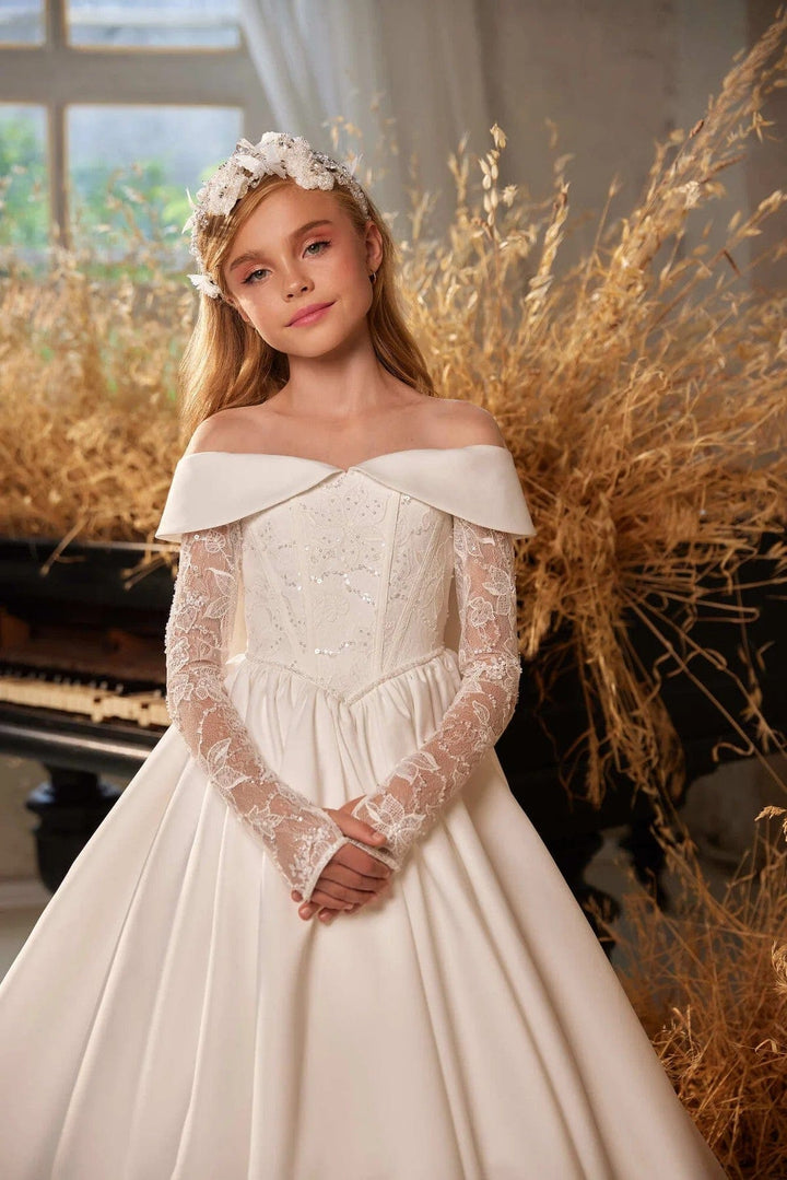 Sunnypetal Off-The-Shoulder Lace Appliques Long Sleeves Satin Flower Girl Dresses