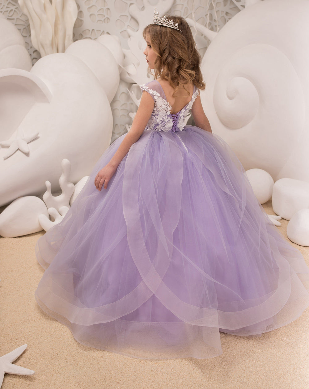 Sunnypetal Princess Floor-Length Tulle Lace Flower Girl Dress