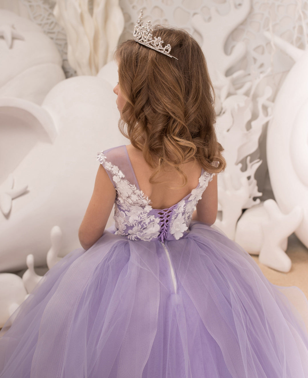 Sunnypetal Princess Floor-Length Tulle Lace Flower Girl Dress