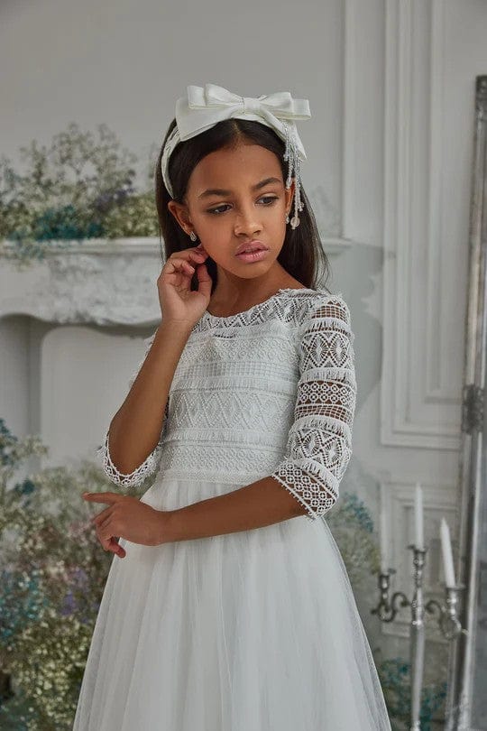 Sunnypetal White Retro Lace Half Sleeves A-Line Communion Dress